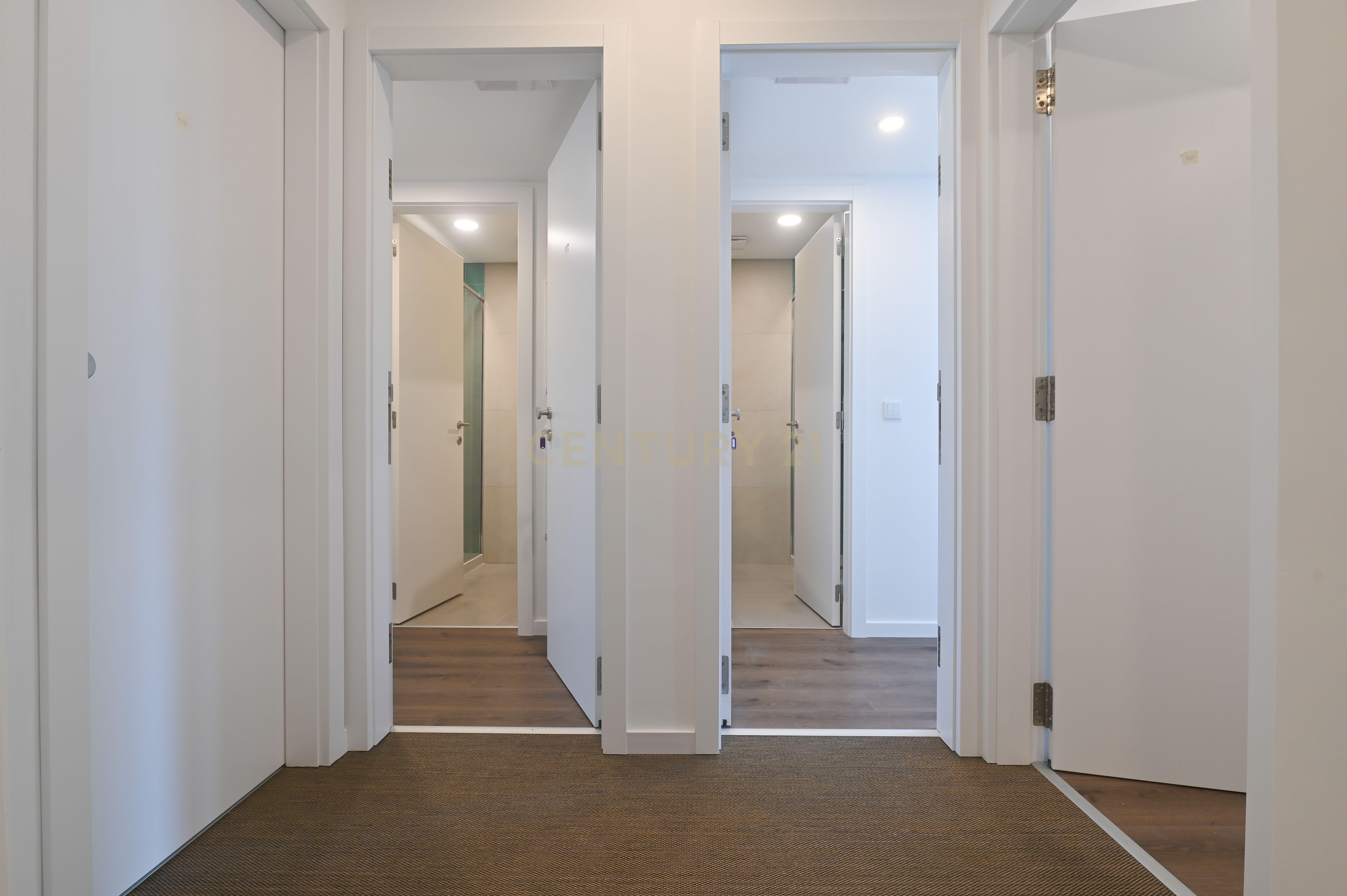 Fotografia 12 de Investimento - Último T0 em Aparthotel – Praça do Junqueiro, a 2 min. da Praia (Rentabilidade 5%)