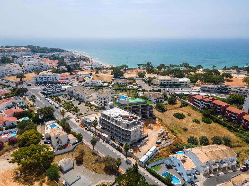 Apartamentos de Prestígio no Centro de Albufeira no Único Condomínio Novo com Vista Mar a Poucos Passos da Praia - Image 36