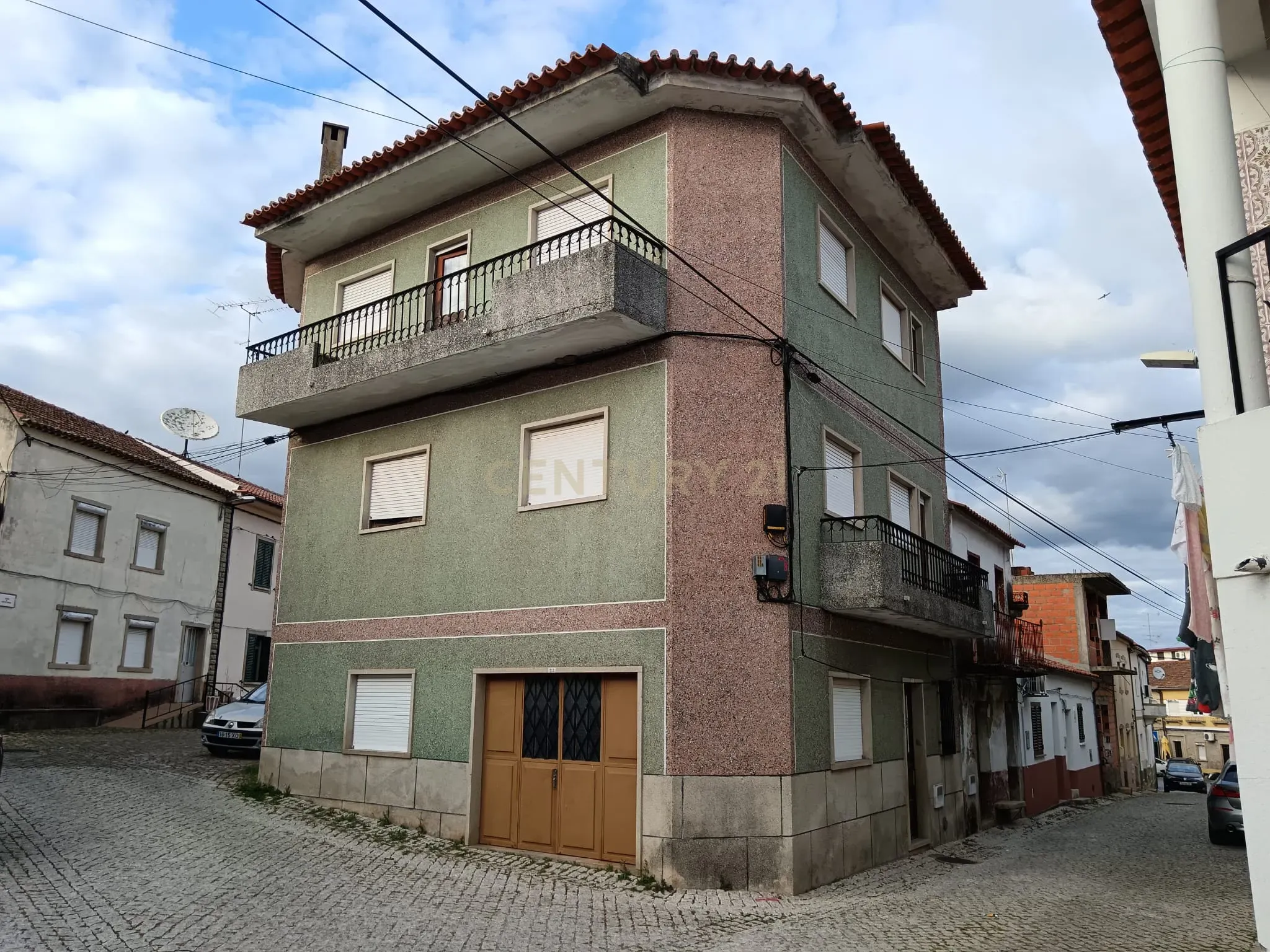 Espaçosa Moradia em Escalos de Cima, Castelo Branco