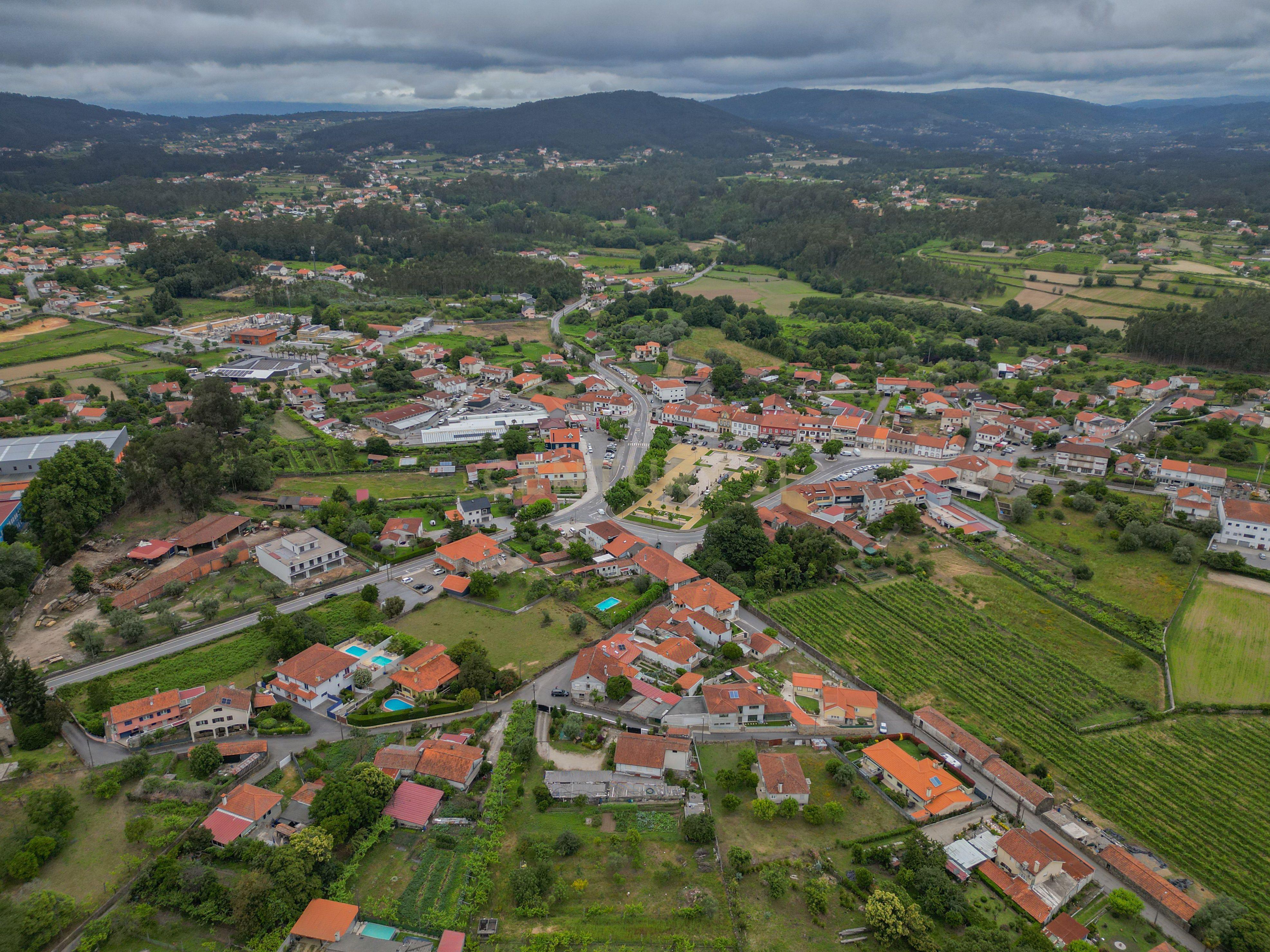 Fotografia 6 de Terreno  para construção em Freixo, Ponte de Lima