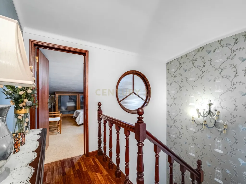 Há casas que se visitam… e há casas que se sentem. Esta é, sem dúvida, uma delas. - Image 23