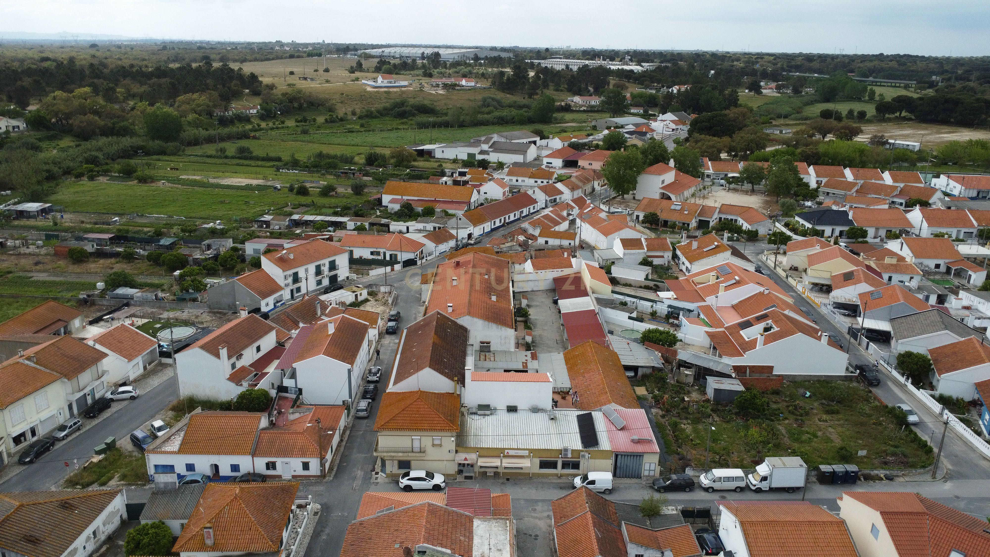 Oportunidade Única loft por 100.000€ a 15 minutos de Setúbal - Image 43