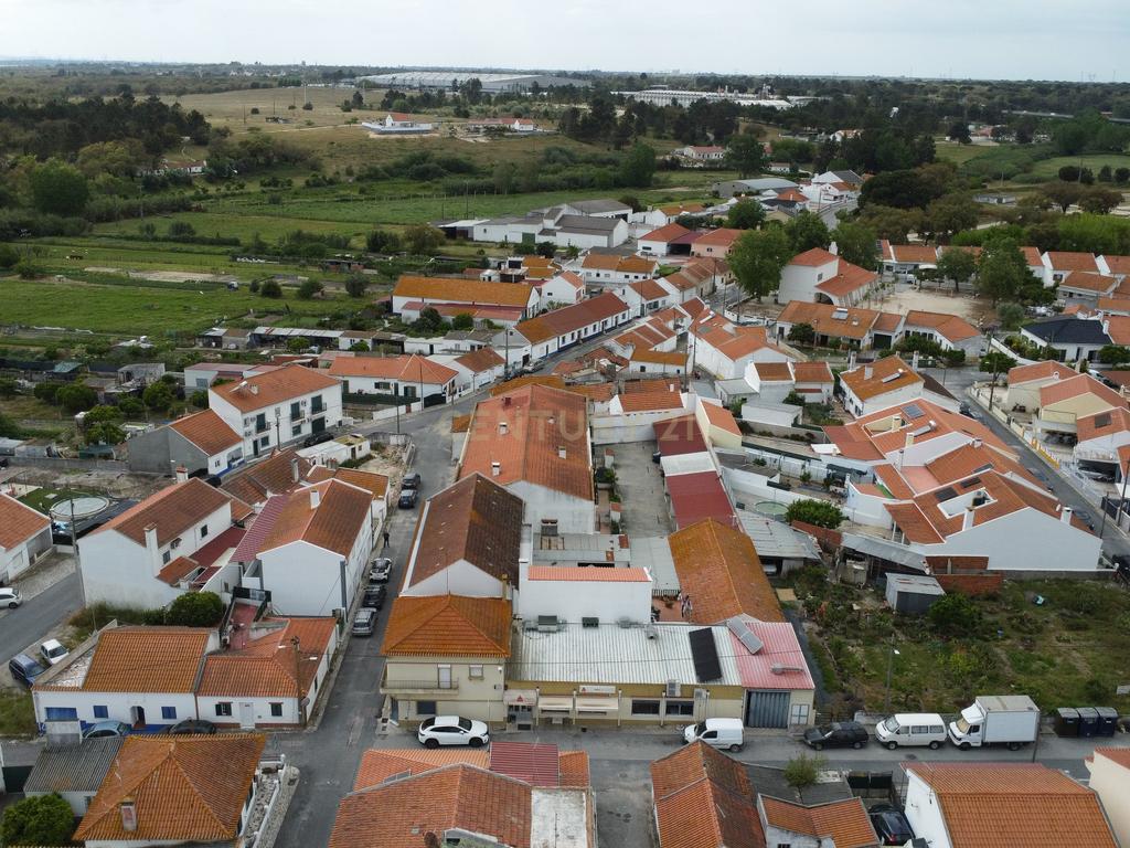 Oportunidade Única loft por 100.000€ a 15 minutos de Setúbal - Image 43