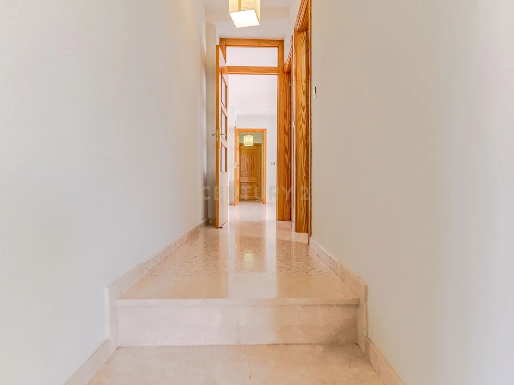 Apartamento T4 com Vista Panorâmica em Pulianas, Granada - Image 22