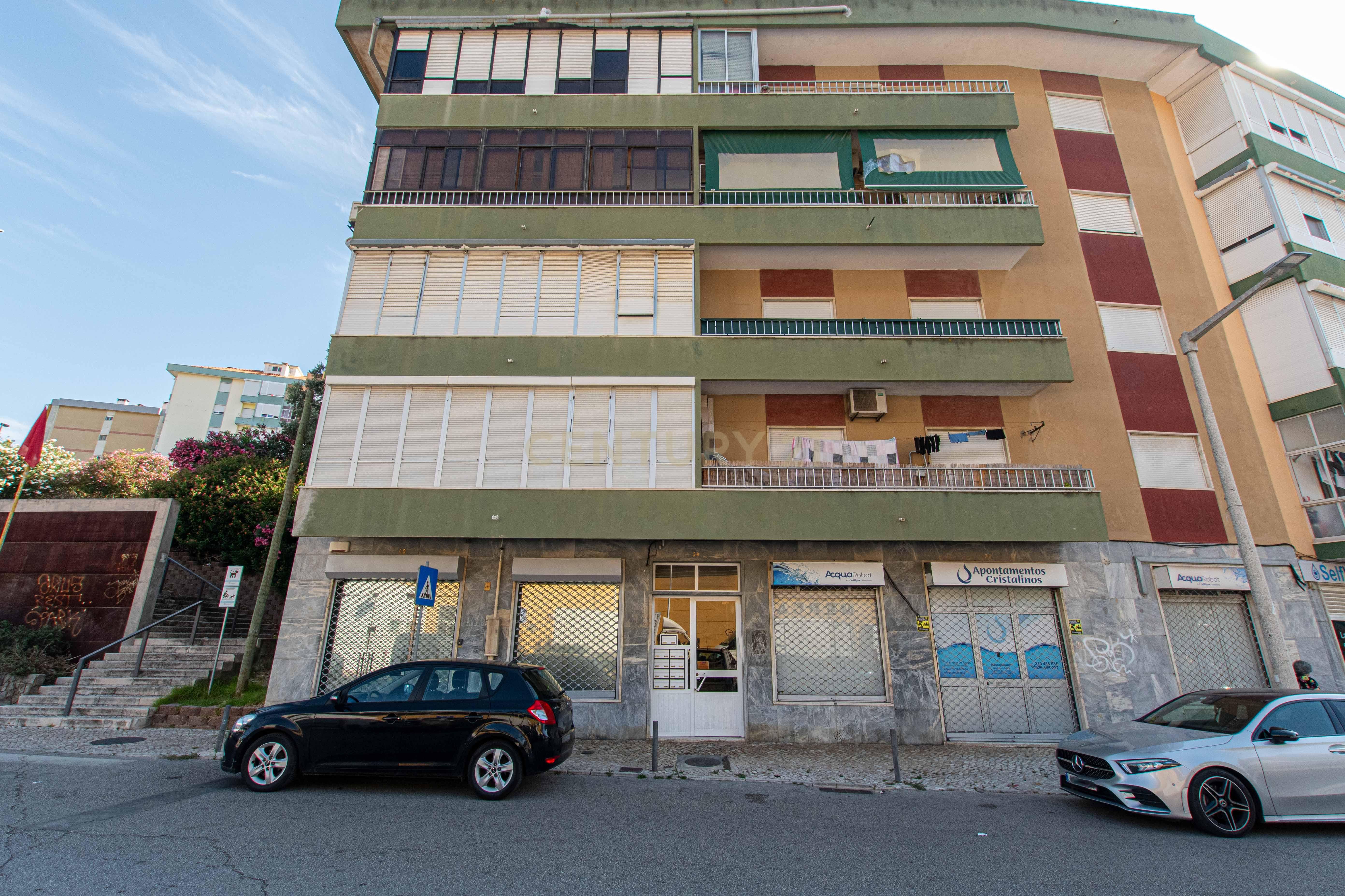 Fotografia 10 de Apartamento T3 Espaçoso | Forte da Casa | Excelente Localização