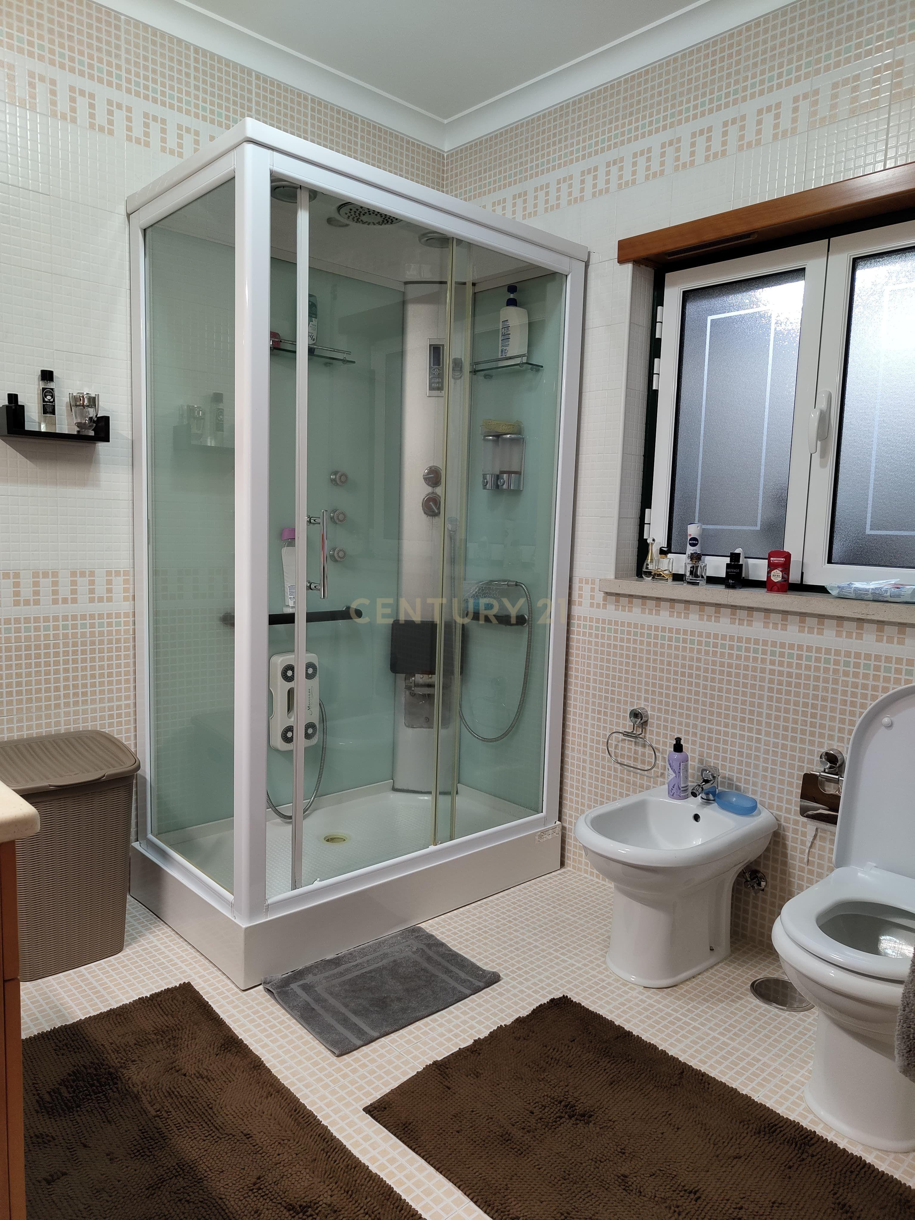 Moradia T4 com piscina em Gaeiras, Marinha Grande. - Image 32