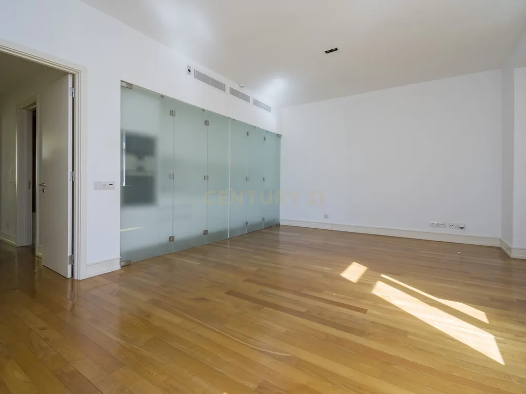 Apartamento T2 de Charme para Arrendamento na Avenida da Liberdade - Image 28
