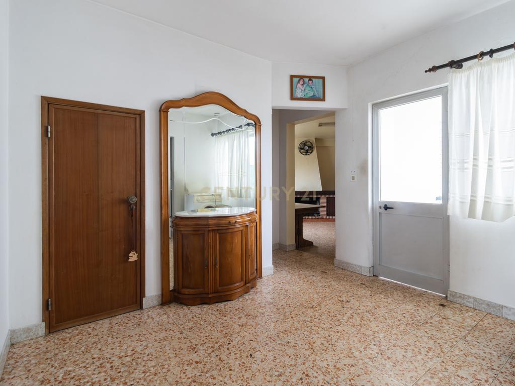 Moradia T3 com terreno + Moradia T2 - Image 17