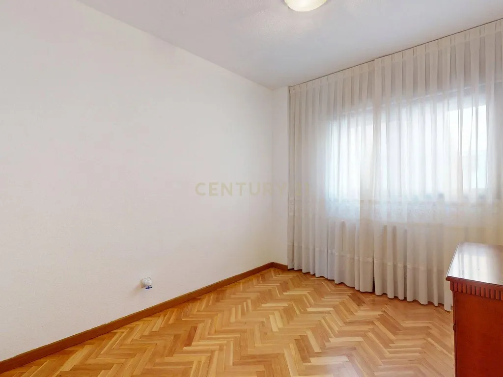 Moderno Apartamento T4 em San Fernando de Henares, Madrid - Image 16
