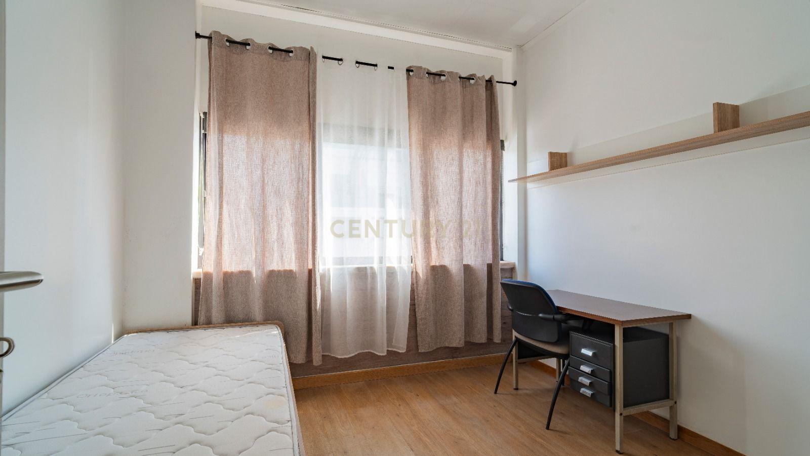 Fotografia 11 de T2+1 Mobilado e Equipado | 169.000€