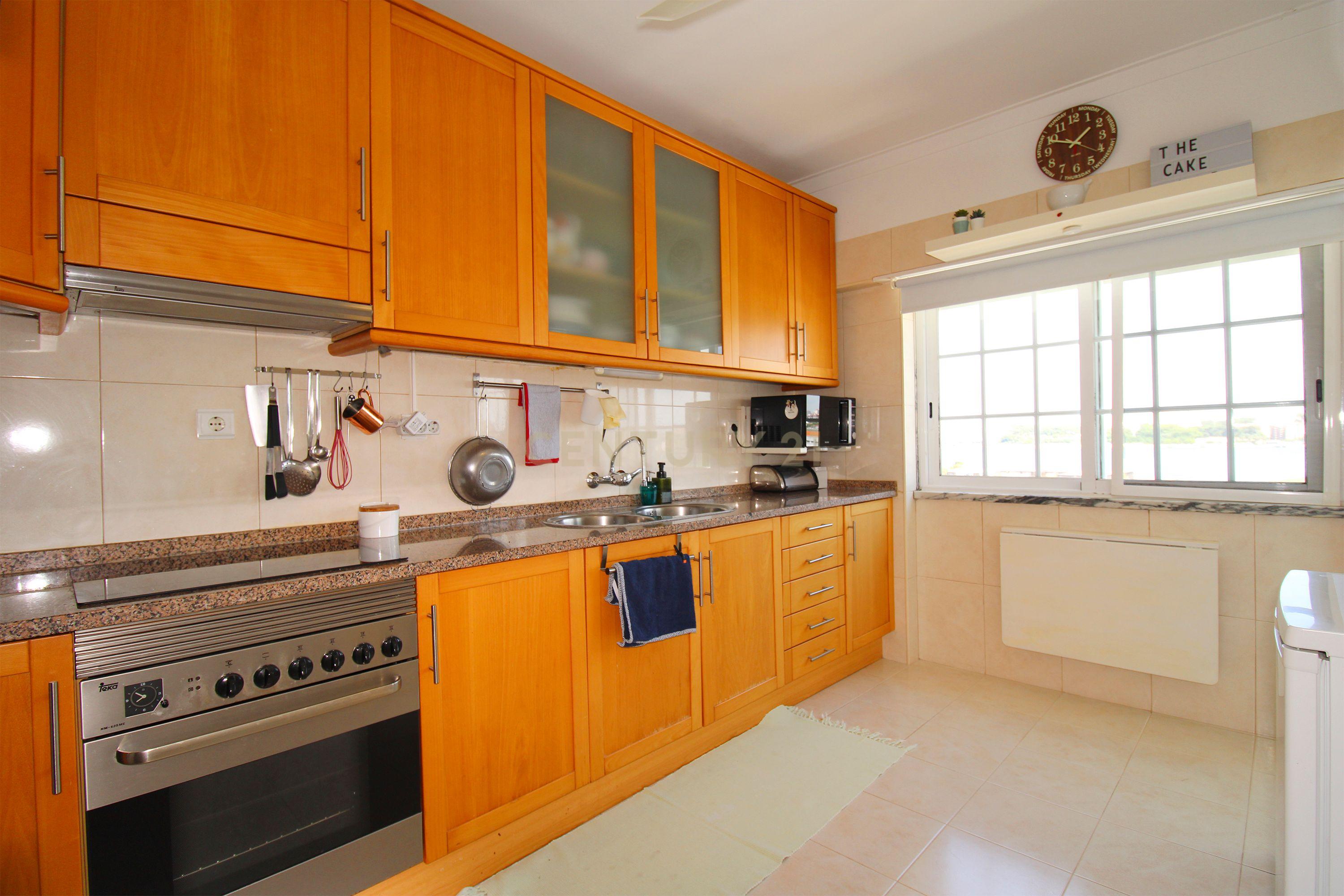 Fotografia 10 de Apartamento T2  na Amora , Seixal