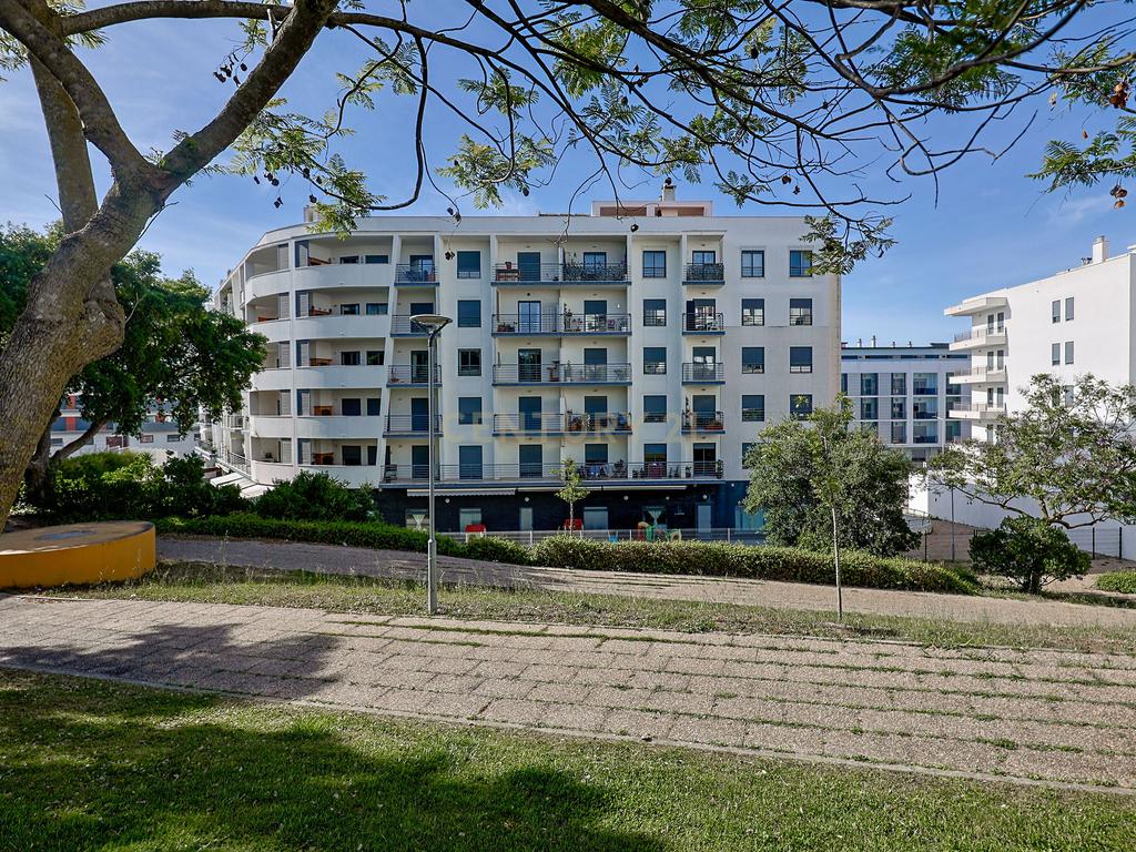 T2 no Parque Luso, Corroios | 118 m² | Garagem Box | Suite | Varanda | Excelente Localização. - Image 29