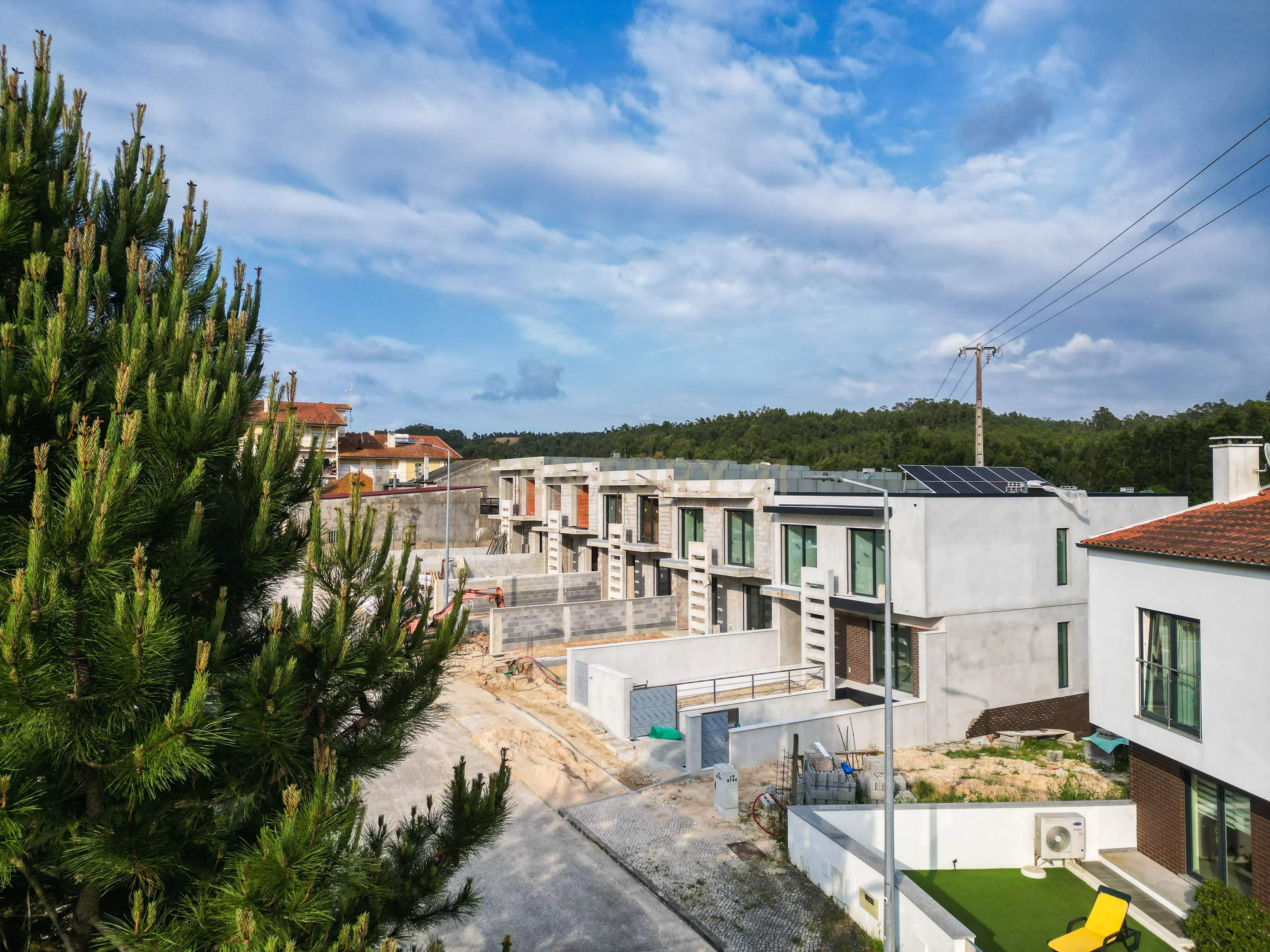 Moradia T3 com painéis fotovoltaicos Caceira- Figueira da Foz - Image 3