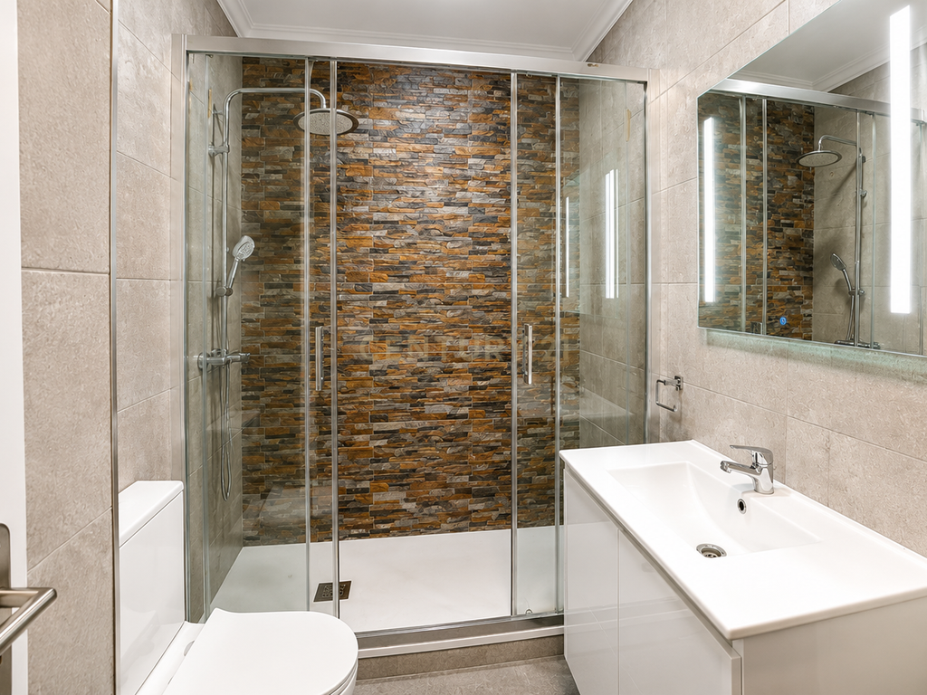 Apartamento T2 Renovado e Equipado | São Sebastião, Setúbal - Image 12