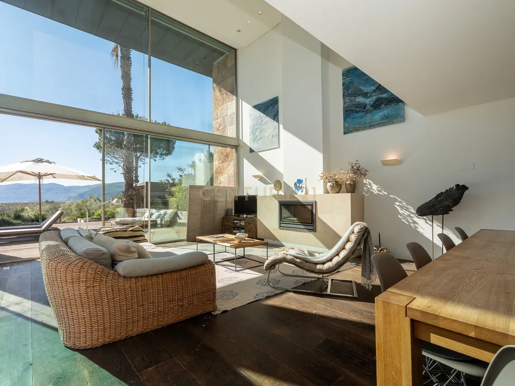 Moradia Exclusiva em Primeira Linha de Mar com Piscina Infinita / Tróia-Carvalhal - Image 7