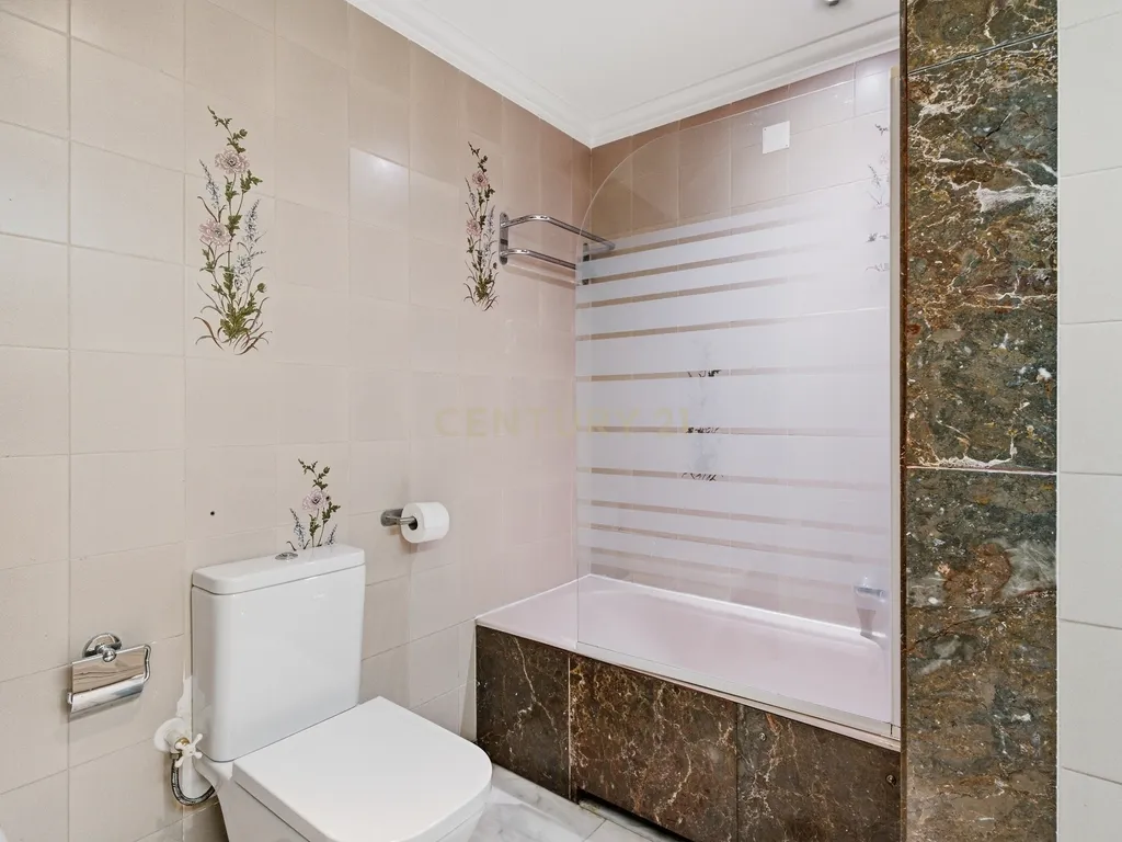Apartamento T4 Areeiro - Viver bem no coração de Lisboa - Image 27