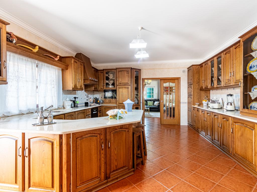 MORADIA T4 - SANTARÉM - Conforto, Elegância e Funcionalidade - Image 38