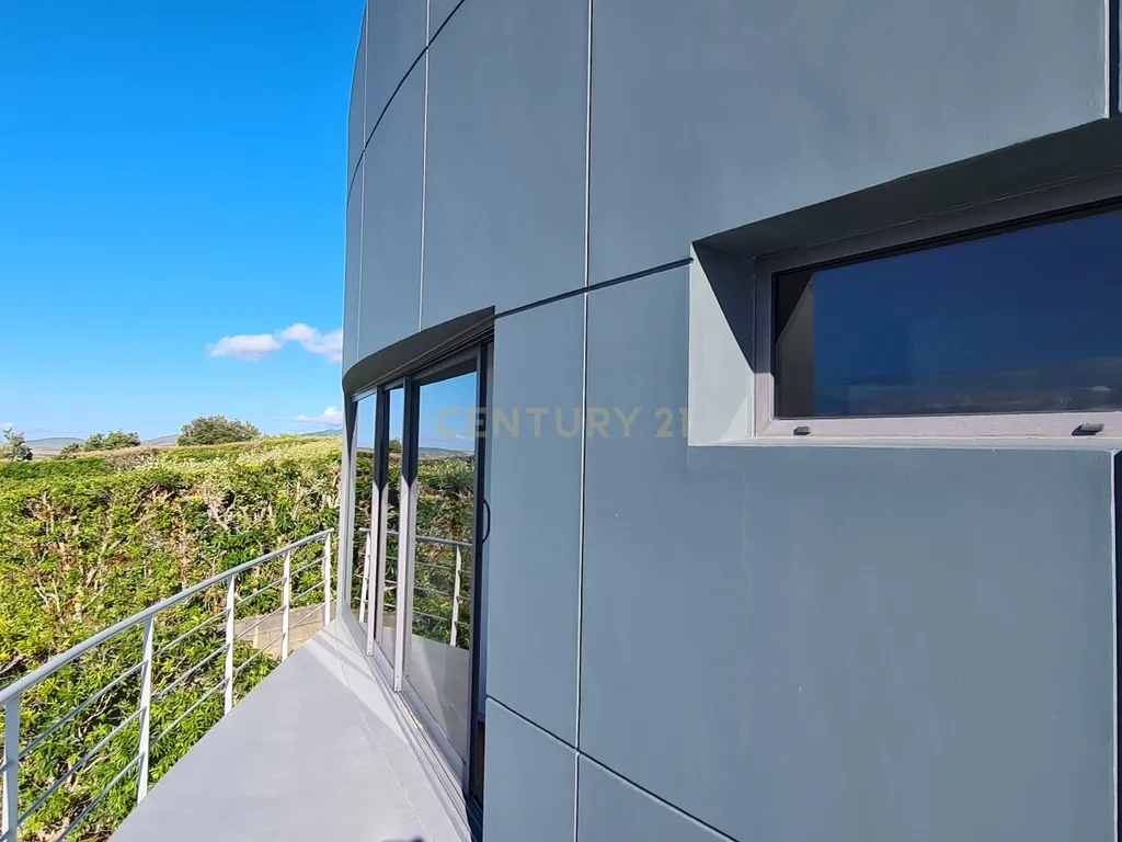 Moradia de Luxo com vista Mar em São Miguel, Açores - Image 27