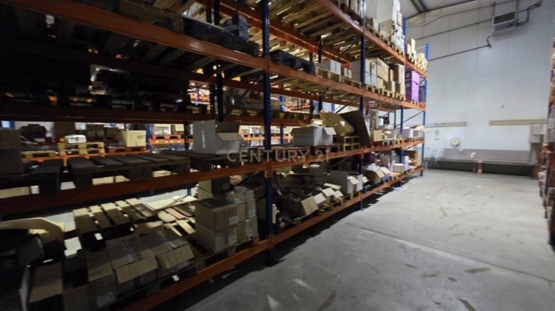 Armazém Industrial na praceta Emídio Santana, 11 Casal do Marco, valor negociável com ou sem o recheio do imóvel - Image 18