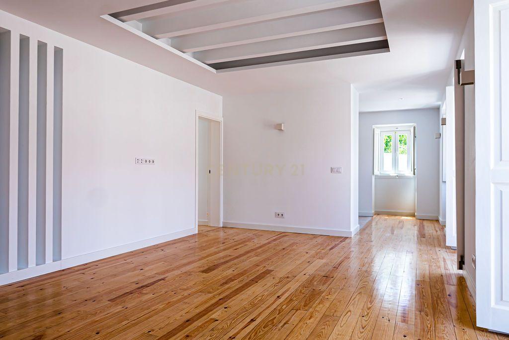 Apartamento T3 à venda em Mina de Água, Amadora — foto 19