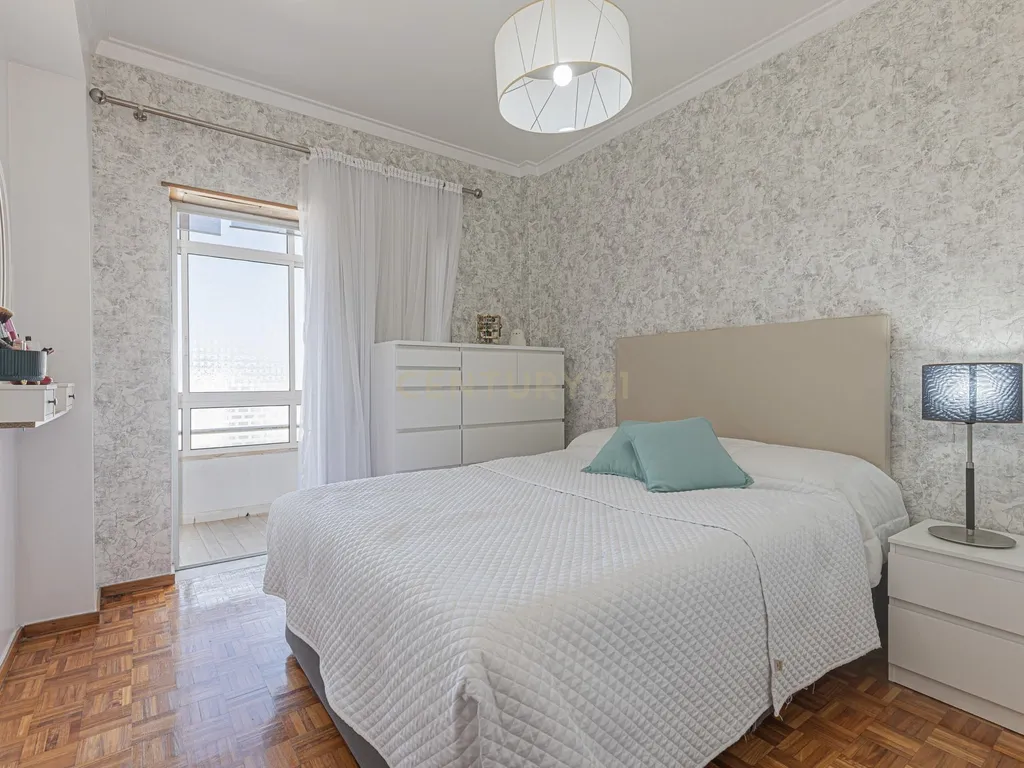 Magnífico apartamento T2 no Feijó - 1 andar com elevador - Image 22