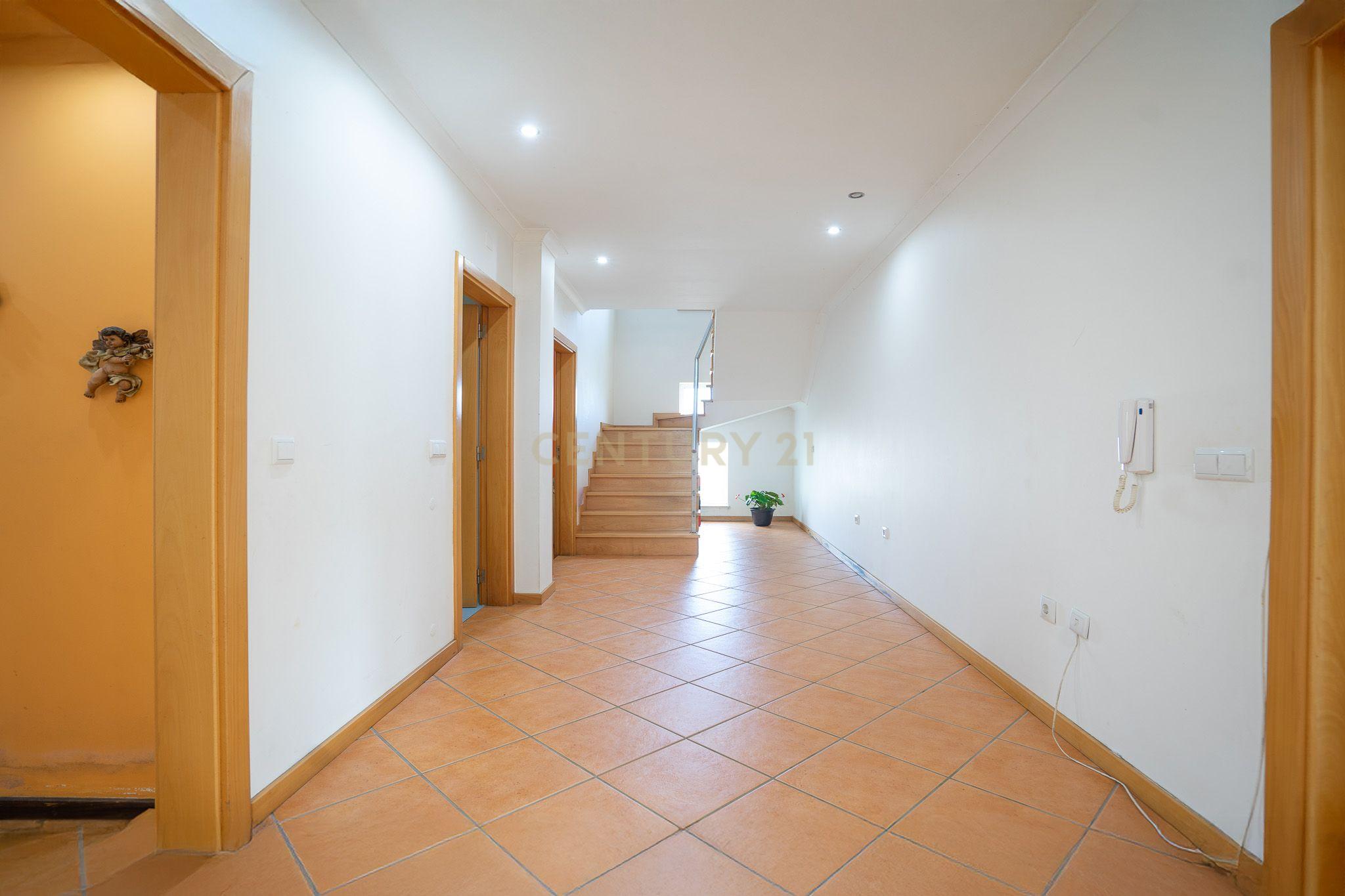 Moradia T4 - Lousã - Image 28
