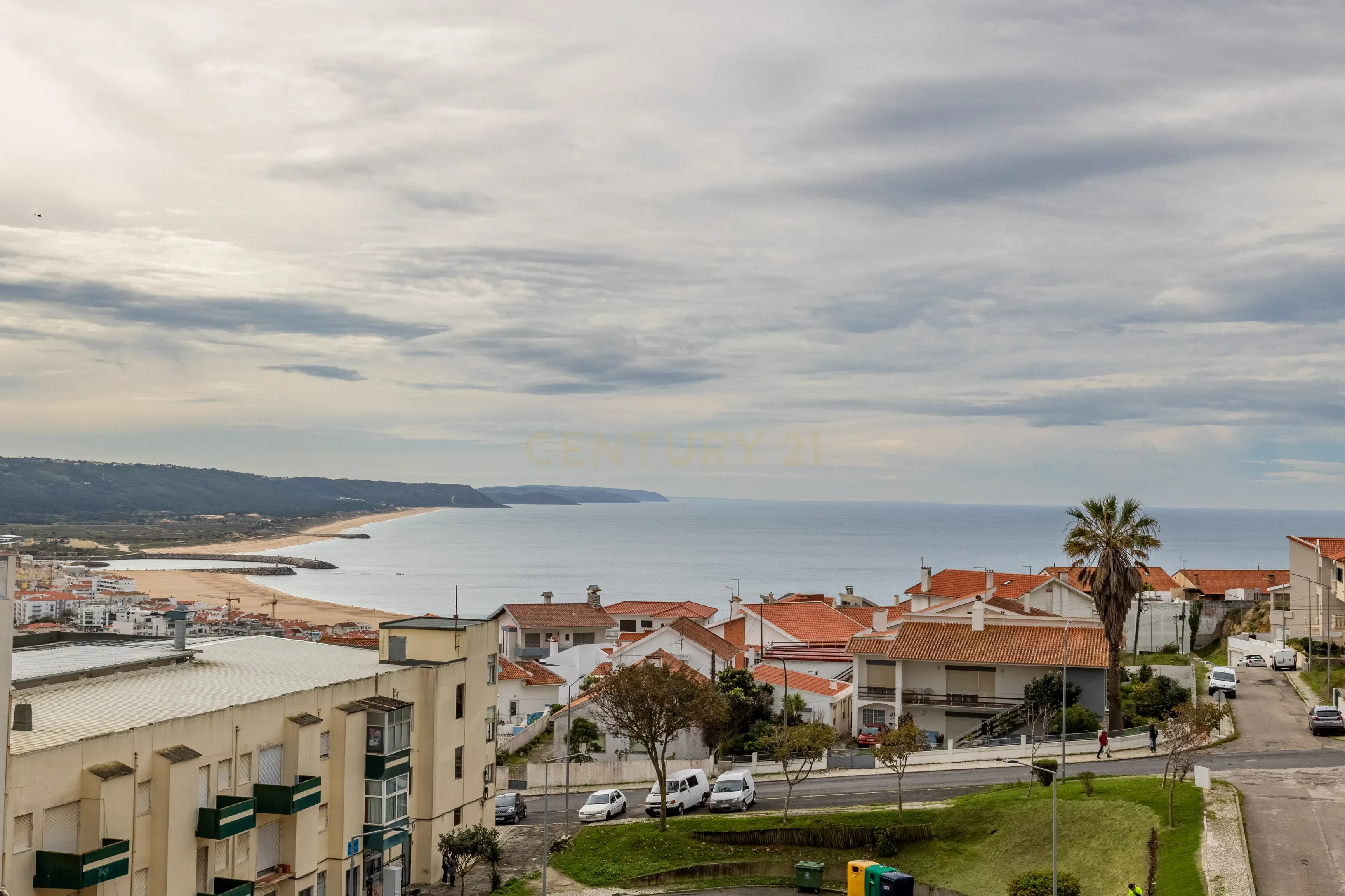 Apartamento T2 na Nazaré - Totalmente Remodelado com Vista Mar - Image 20