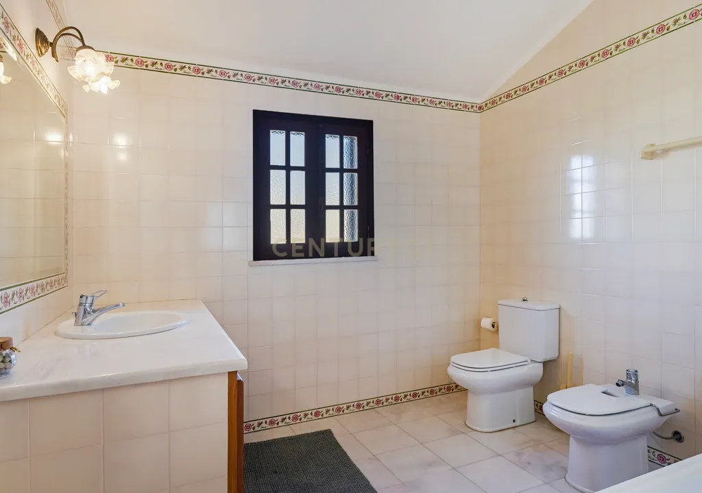 Moradia T4 com vista Mar e Cidade - Viva o Sonho de uma Vida na Quinta da Barra em Tavira - Image 33