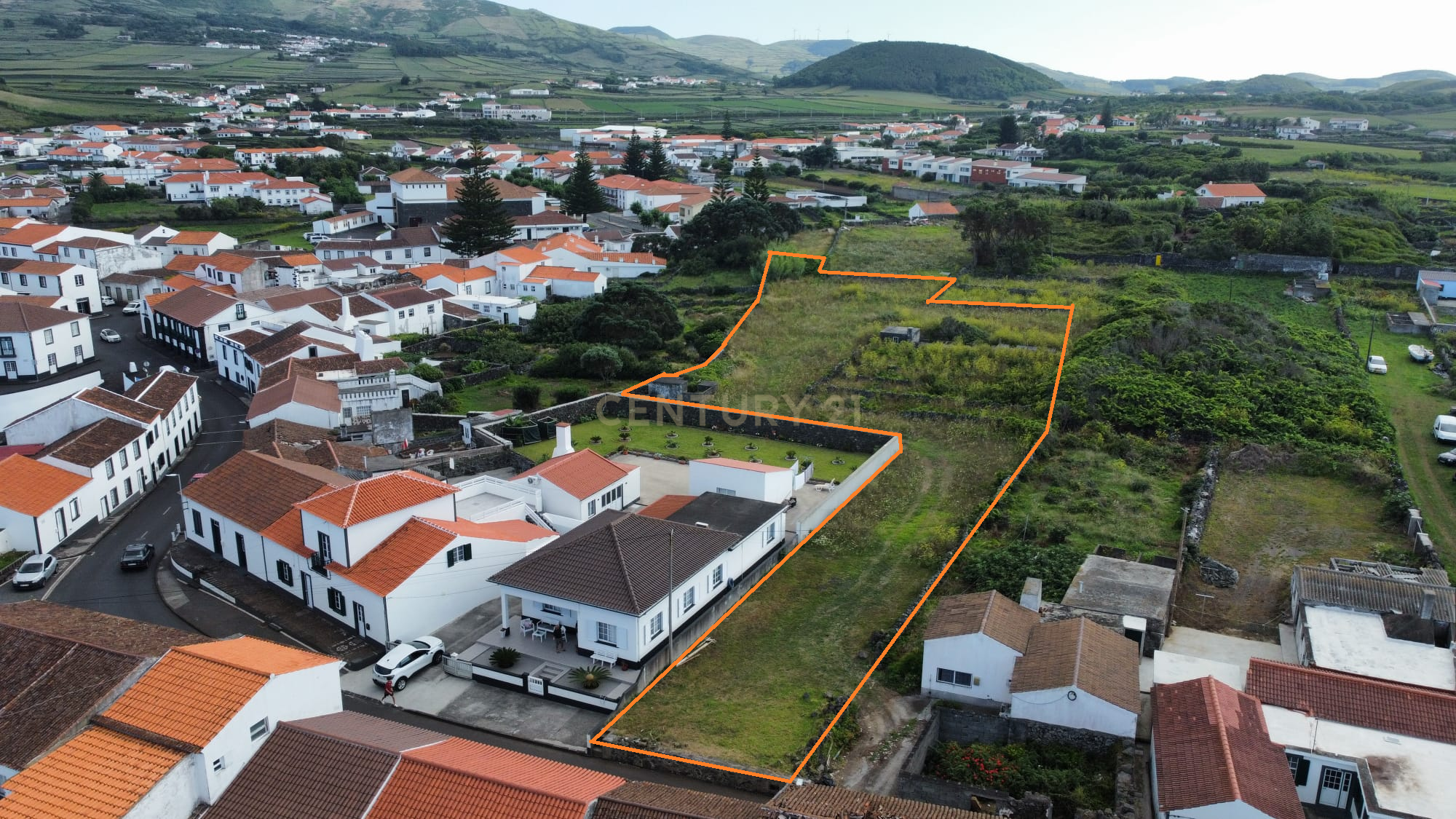 Terreno à Venda em Santa Cruz da Graciosa