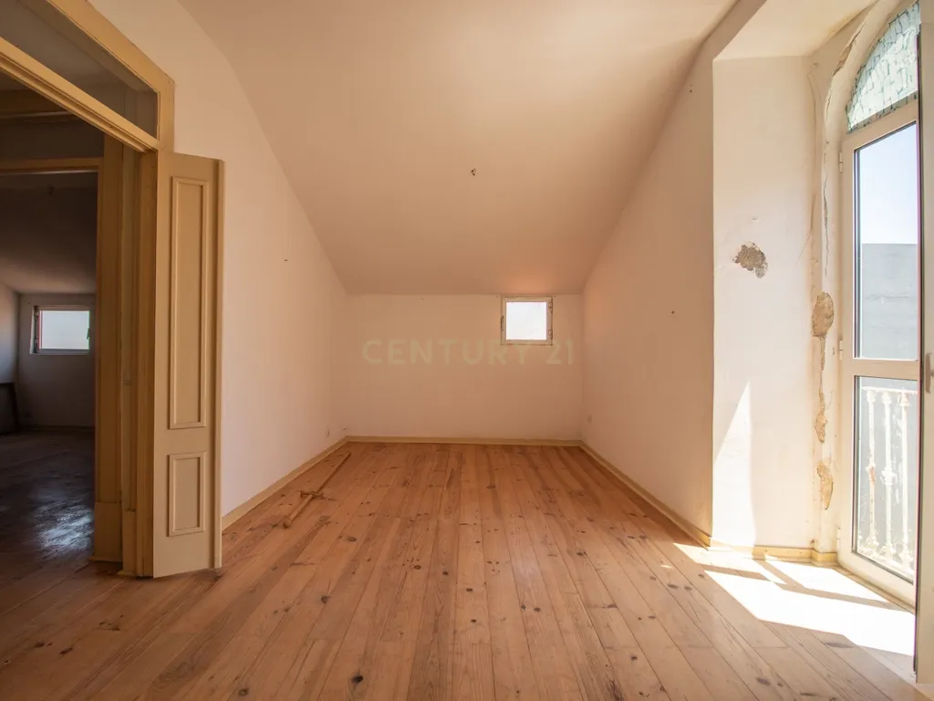 Prédio habitacional no coração da Figueira da Foz – Rua das Rosas - Image 11