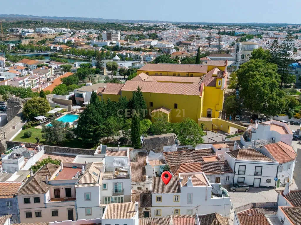 Moradia tradicional T1 com terraço, no centro histórico de Tavira - Image 18