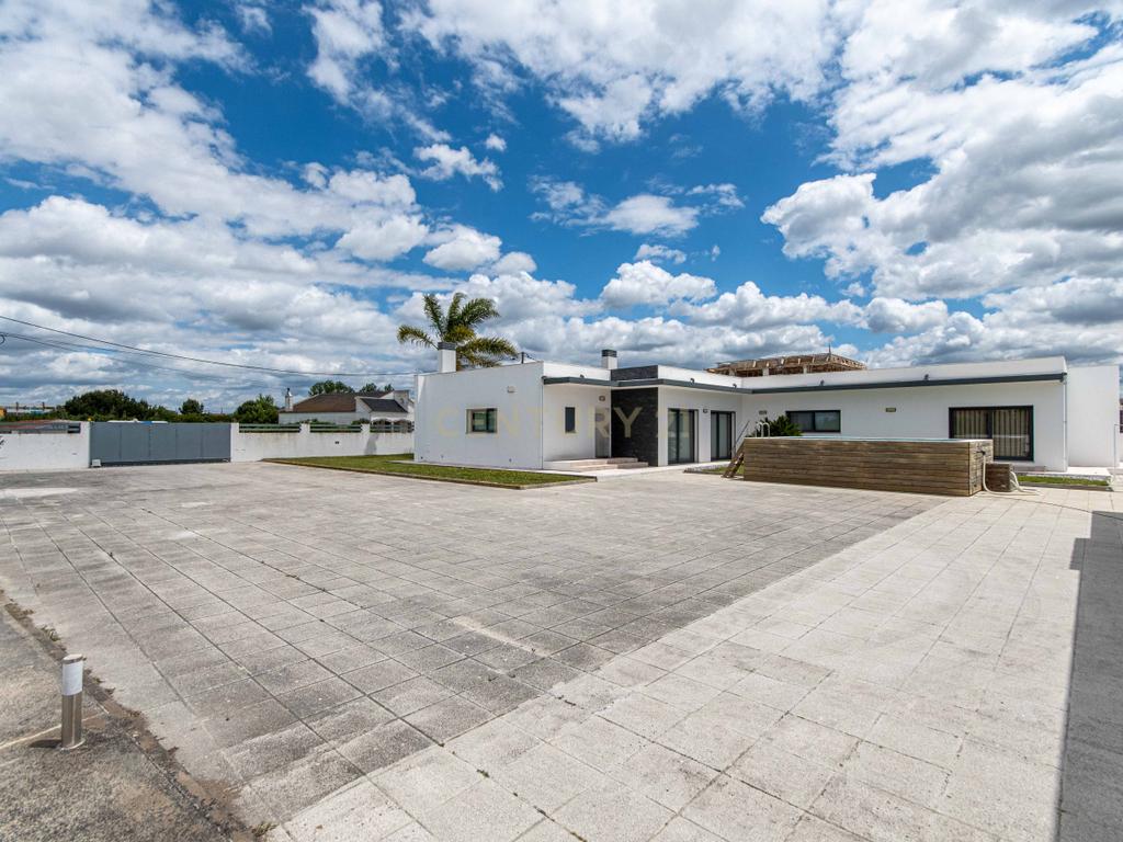 Moradia Térrea T4 no Montijo — Isolada, Moderna e com Piscina - Image 48
