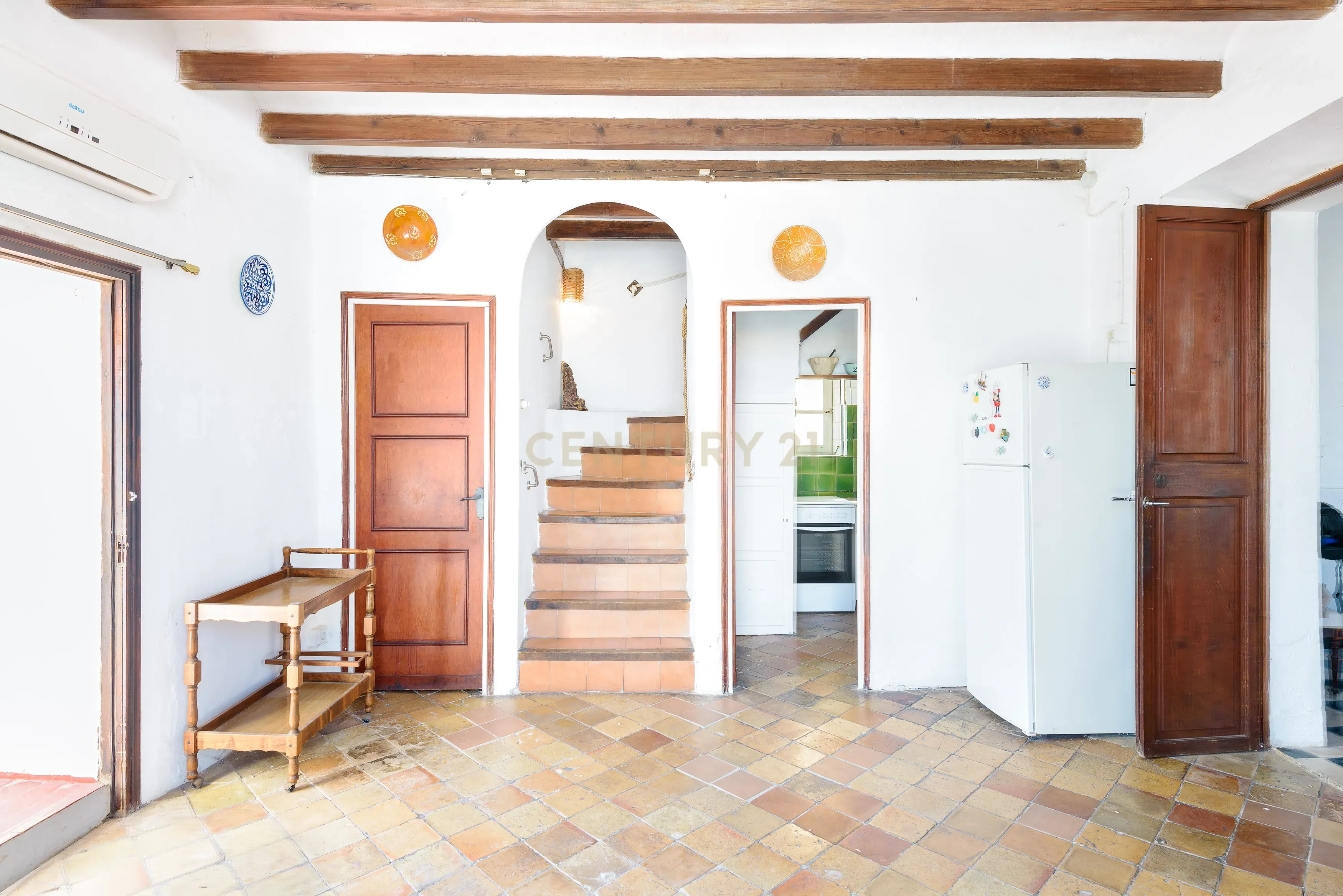 À venda: Casa histórica com grande potencial em Dalt Vila – Ibiza - Image 4