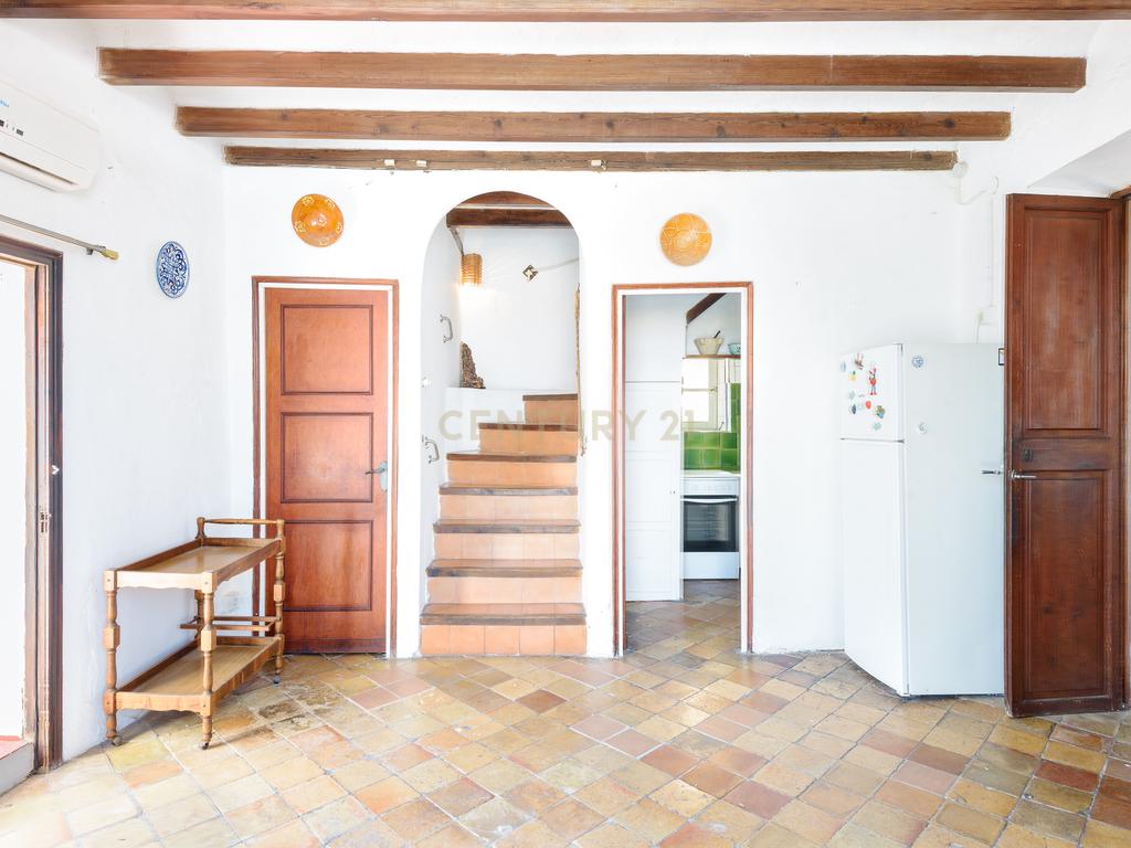 À venda: Casa histórica com grande potencial em Dalt Vila – Ibiza - Image 4