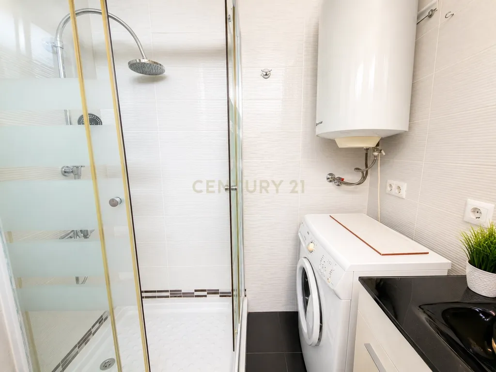 Apartamento de 1 Quarto Perto da Praia - Image 9