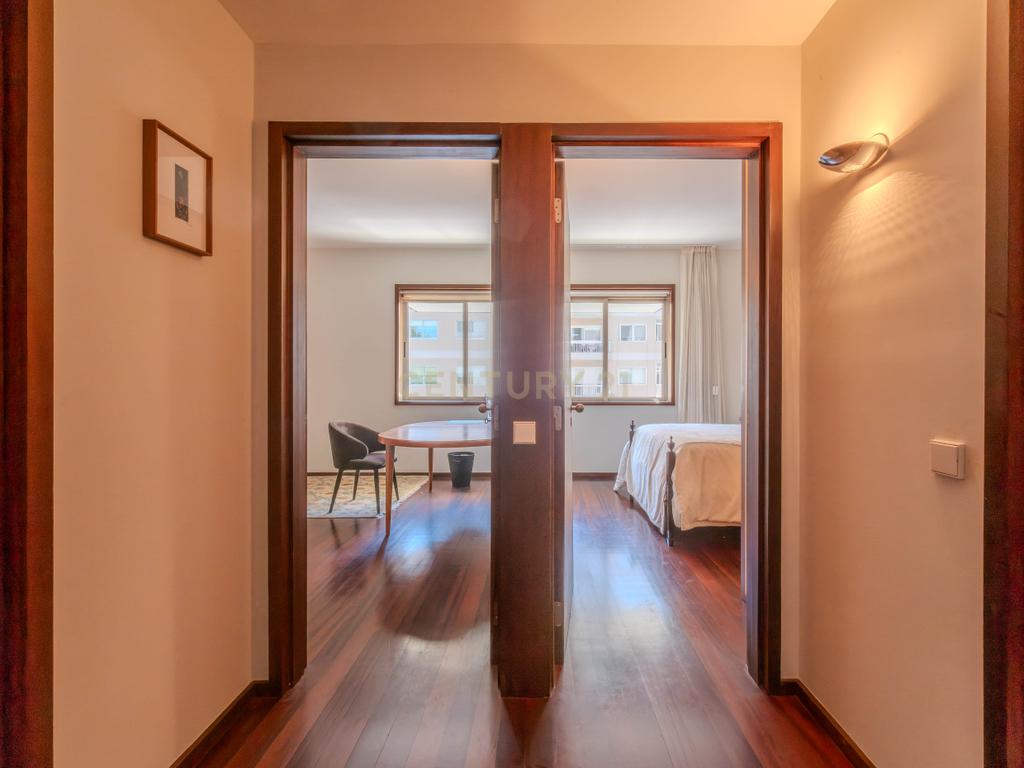 Apartamento T5 na zona do Aviz - Porto - Image 35