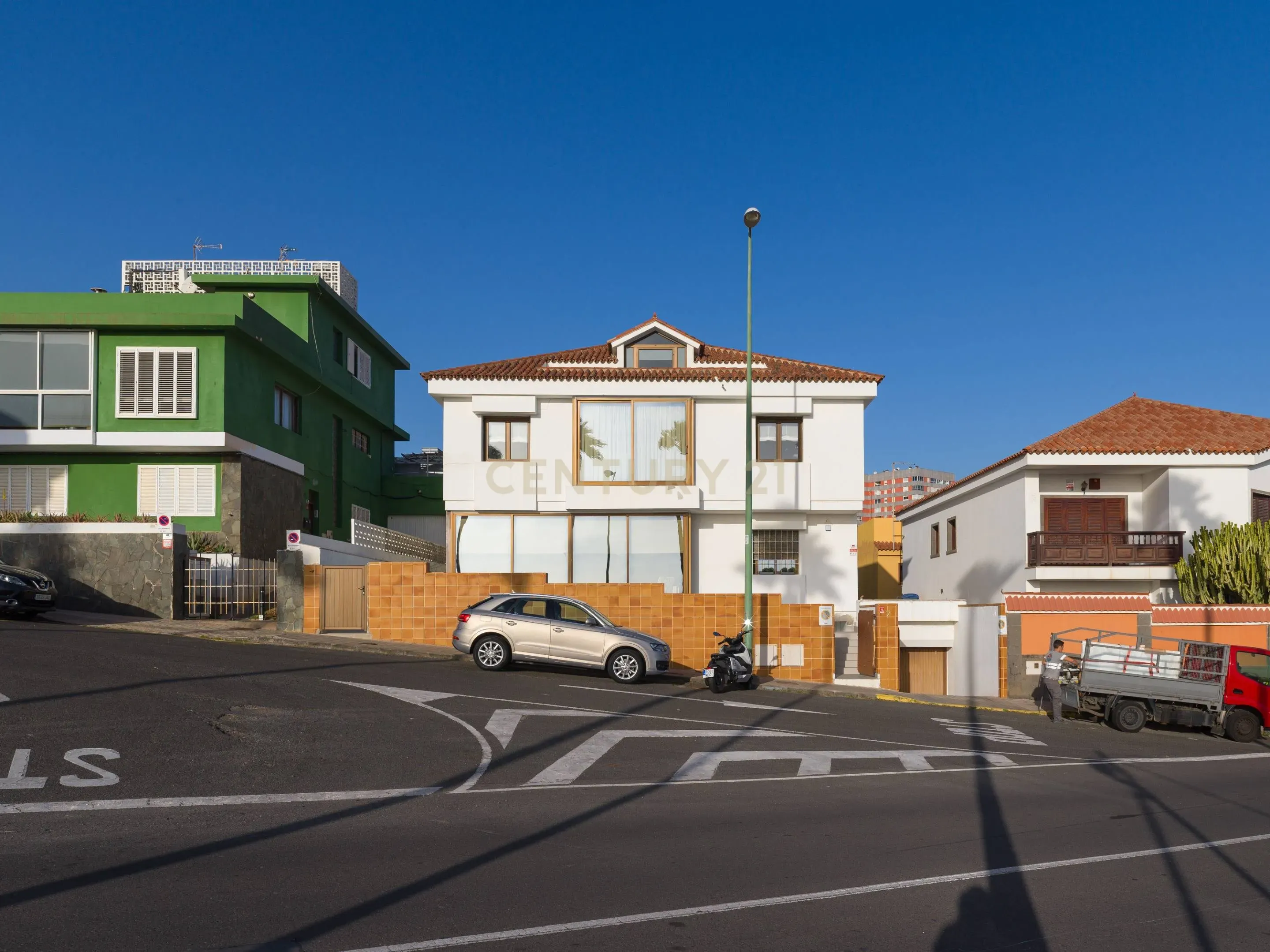 - Image 1