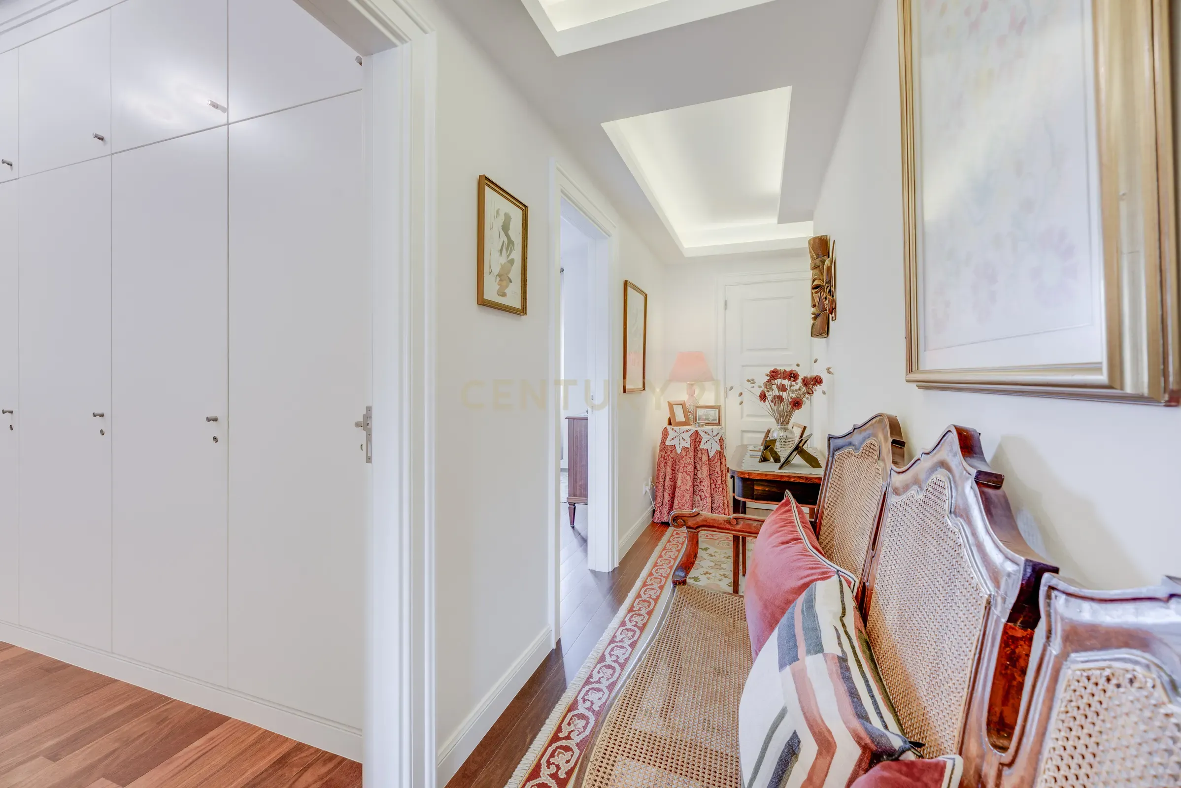Apartamento T2+1 totalmente renovado – Modernidade, conforto e localização privilegiada - Image 16
