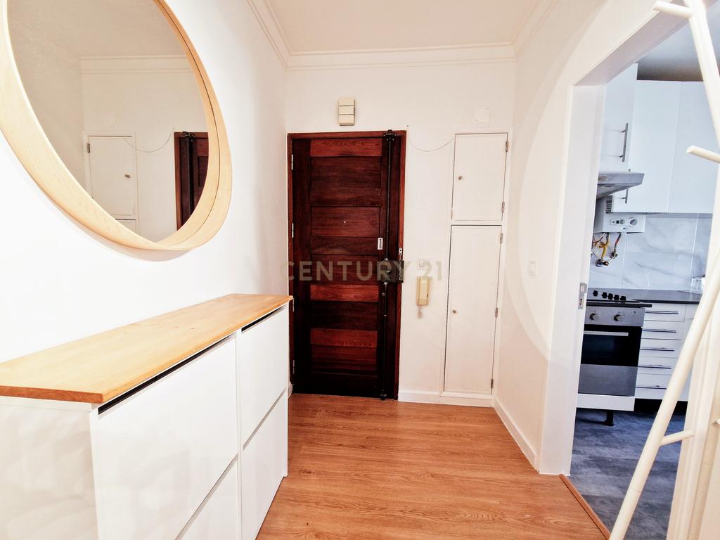Apartamento T1 para arrendamento no Bairro do Junqueiro - Carcavelos - Image 9