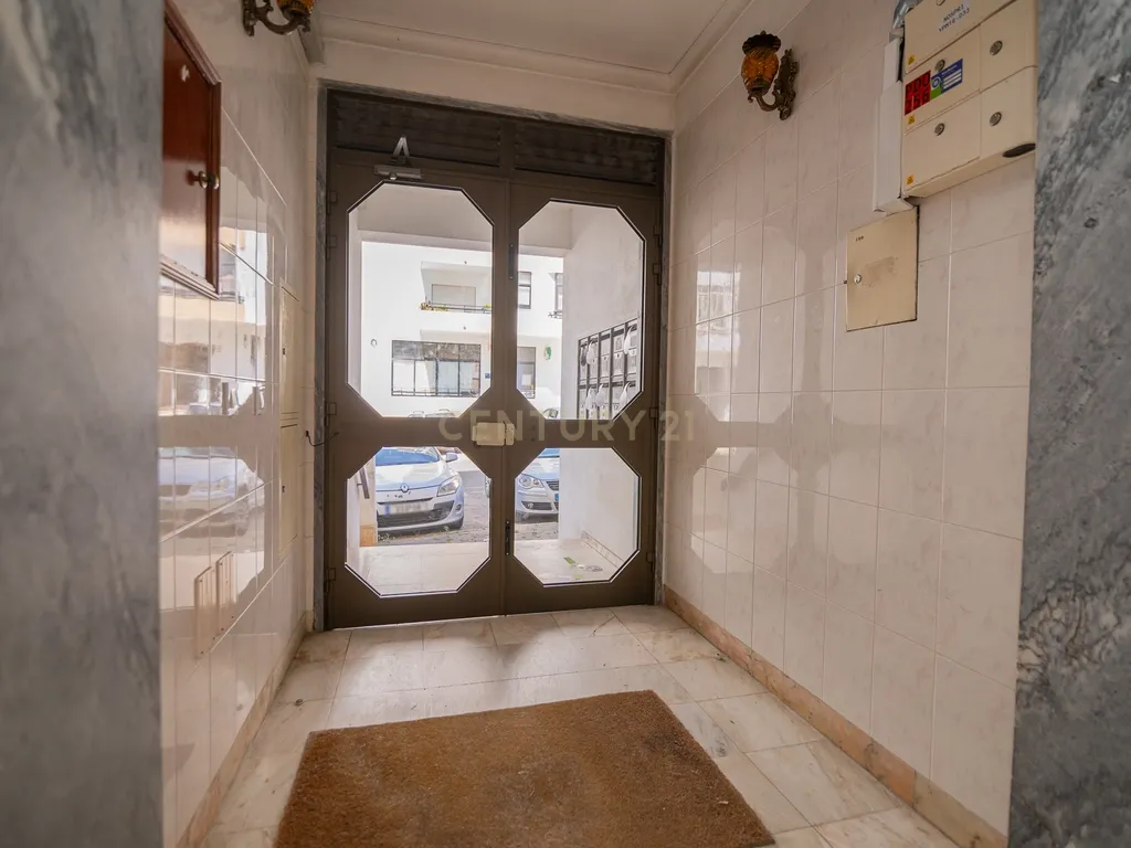 Apartamento T1 em Portimão - Oportunidade Única! - Image 22