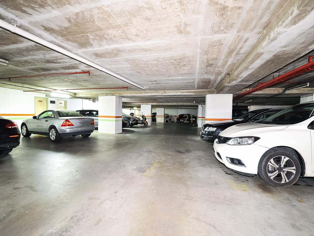 Edifício Areeiro de 2.230m2 P/ Residência Universitário C/ Projeto Aprovado - Image 15