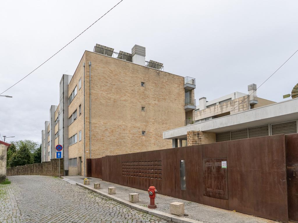Apartamento "Cobertura" com terraço nas 3 frentes T4 (Atualmente T3 + Escritório) no Condomínio "Tílias do Atlântico" - Image 32