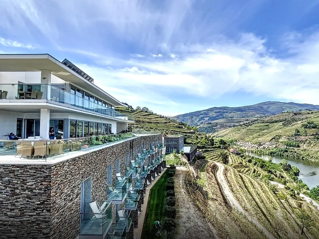 Hotel DD uma "varanda" para o rio Douro, integrado numa quinta no coração do Alto Douro Vinhateiro, perto do Peso da Régua, Portugal - Image 7