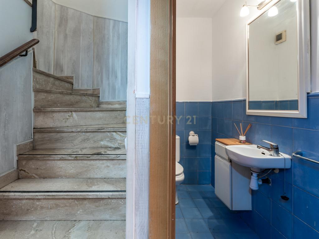  - Image 13