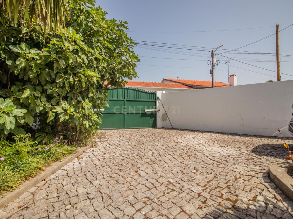 Moradia térrea T3+T0 com piscina, garagem e terreno com 2.257 m², no Ervedal, em Quiaios - Image 30