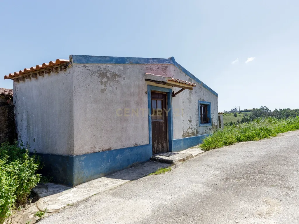 À procura de espaço para investir, fugir aos fins de semana ou começar um projecto a dois? - Image 5
