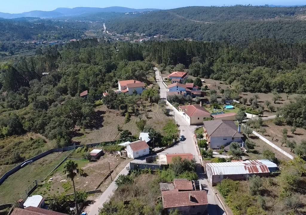 Moradia Para Reconstrução | Estrada de Viavai Penela - Image 17