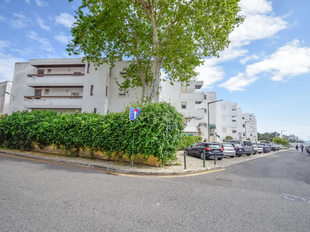 Apartamento T1 com Vista Mar em Carcavelos - Image 21