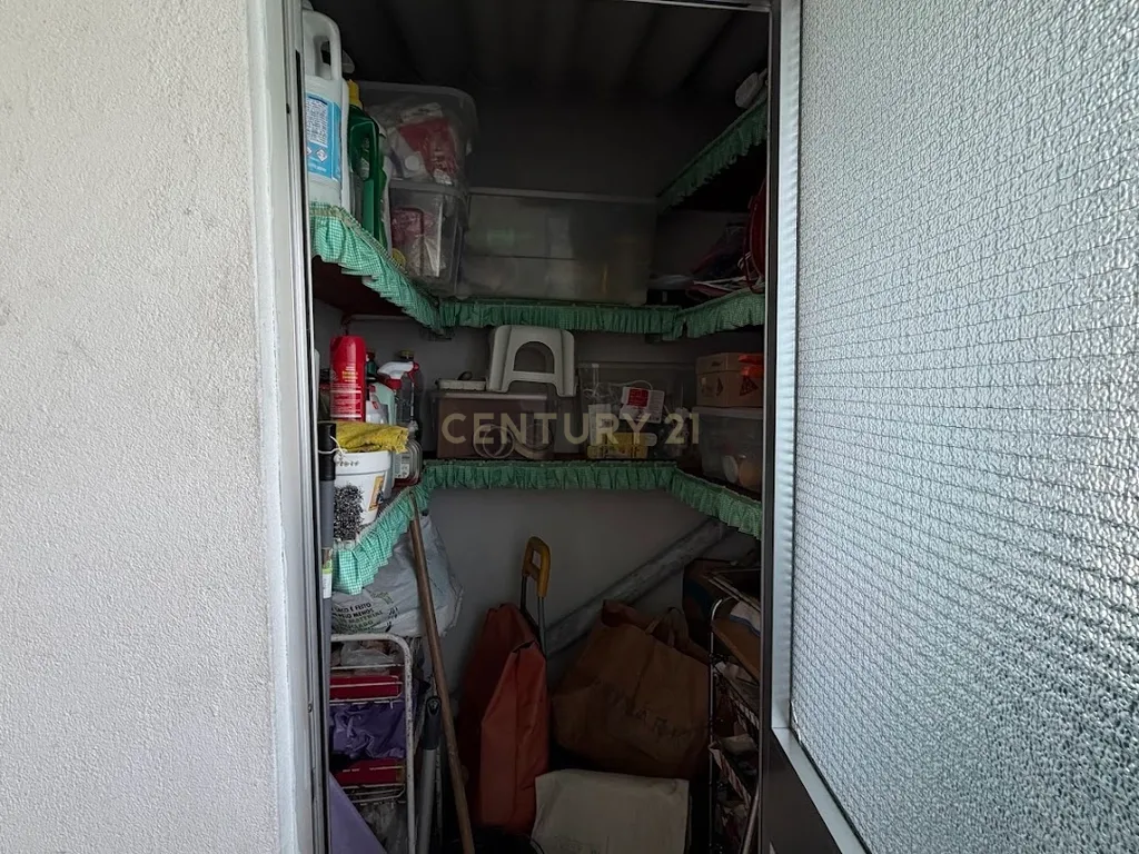 Moradia T2 + 1 no Centro de Portimão | Garagem 55 m² | Potencial + Proximidade às Praias - Image 54