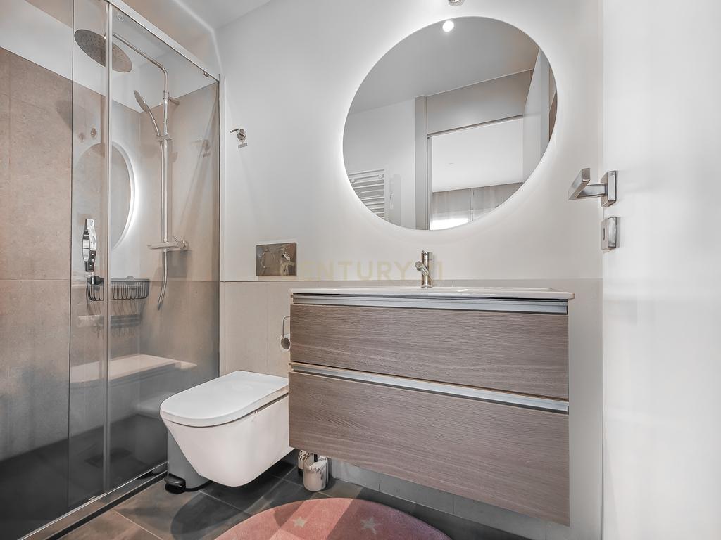 Moradia T4 em Condomínio Privado | Piscina | 6WC | Jardim | Terraço | Box | Quinta do Brilhante | Albarraque A 5 Minutos Do colégio Tasis internacional - Image 27